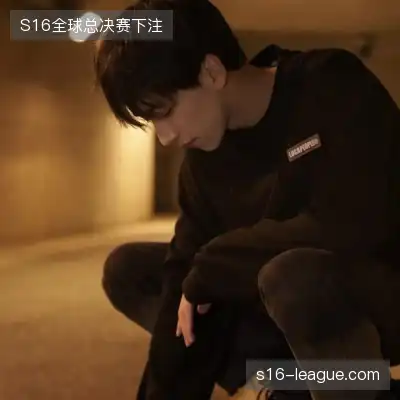 何凡菁